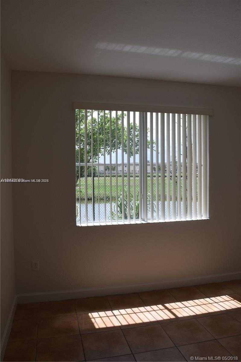 SHOMA HOMES AT COUNTRY CL - Residential Lease