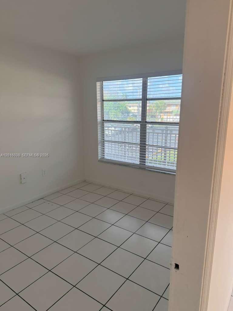NEW WORLD CONDO APTS III - Residential Lease
