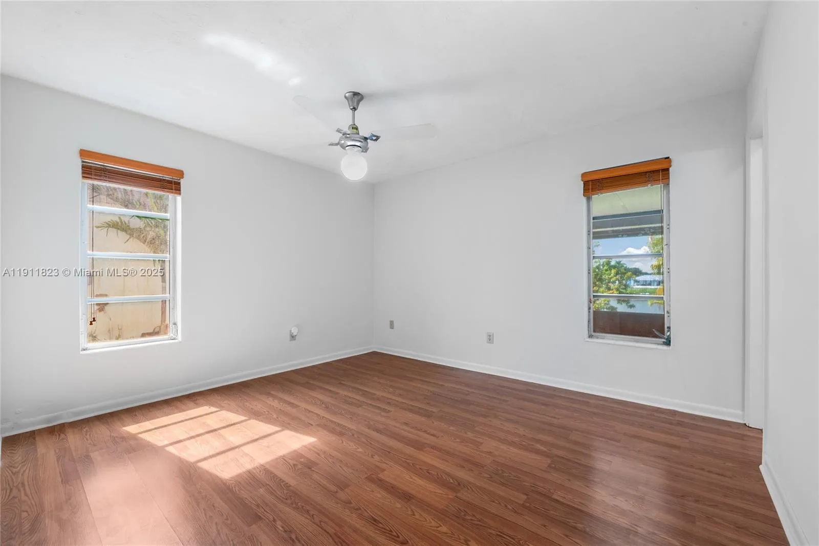 Miami, Florida 33157, United States, 3 Bedrooms Bedrooms, ,2 BathroomsBathrooms,Residential,Active,242916