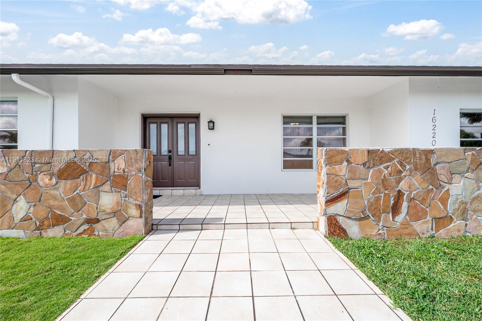 PINE LAKE SEC TWO - Residential