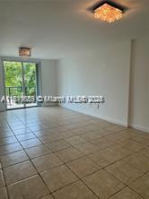 8888 Collins Ave 318