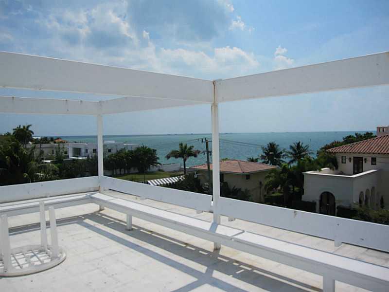 5-6 55 42 MASHTA ISLAND - Residential