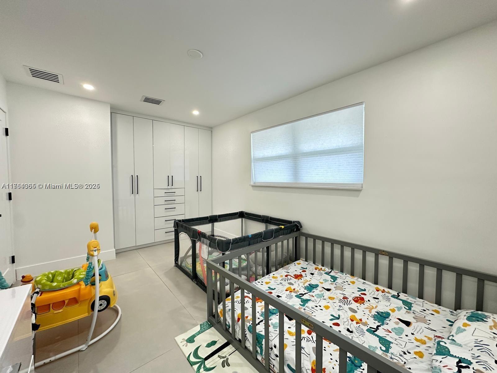 BOULEVARD HEIGHTS SECTION - Residential