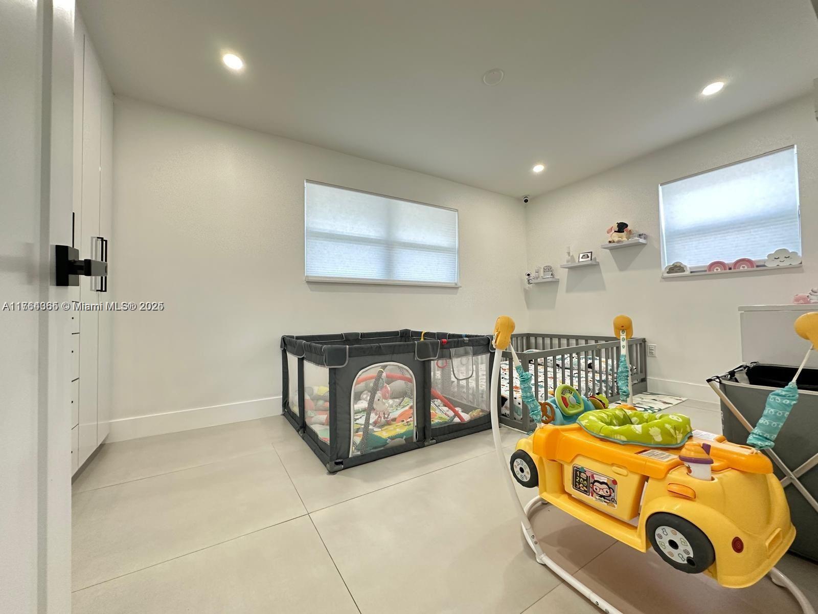 BOULEVARD HEIGHTS SECTION - Residential