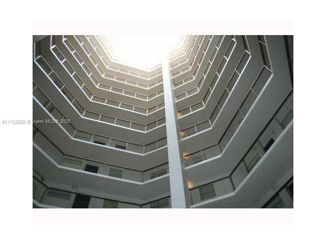 Octagon Towers 01 - Residential Lease