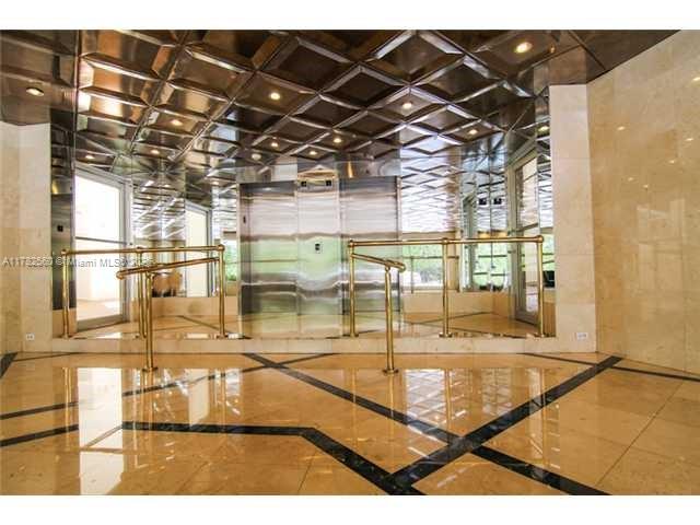 Octagon Towers 01 - Residential Lease