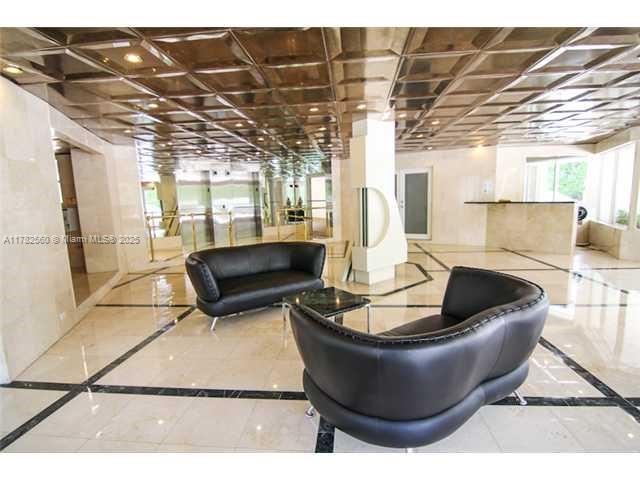 Octagon Towers 01 - Residential Lease