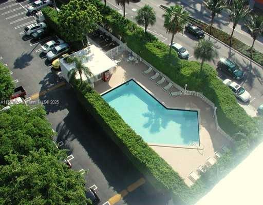 Octagon Towers 01 - Residential Lease