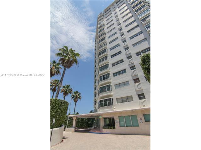 Octagon Towers 01 - Residential Lease