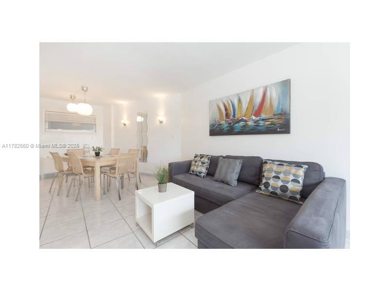 Octagon Towers 01 - Residential Lease