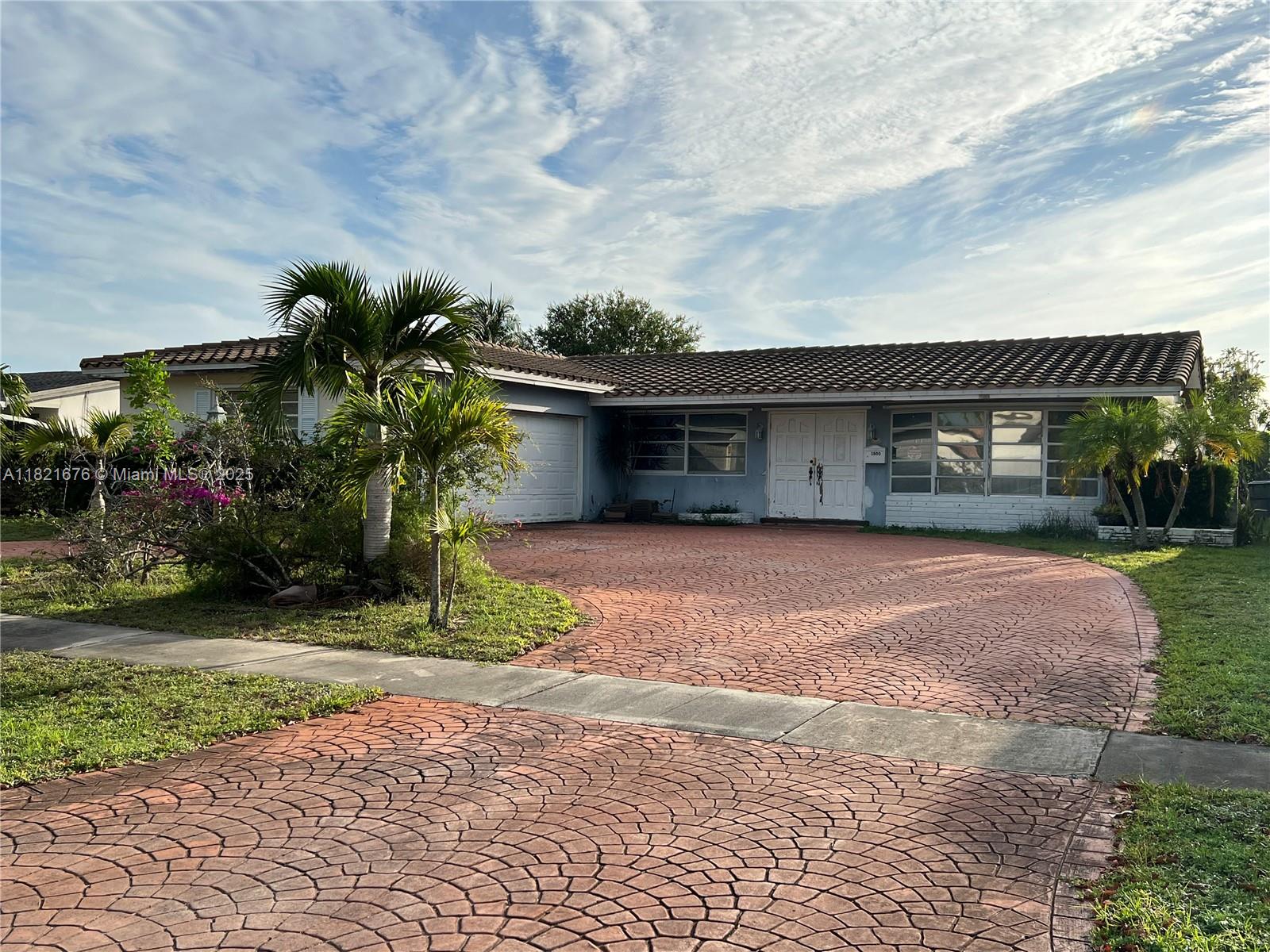 Address Not Disclosed, Hollywood, Broward County, Florida - 3 Bedrooms  
2 Bathrooms - 