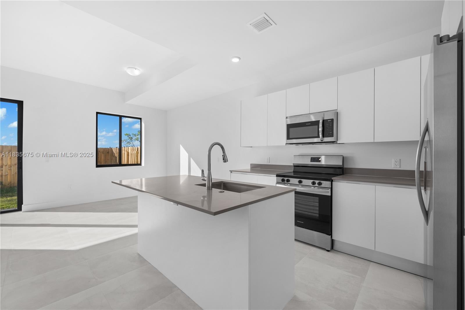 19082 SW 345th Ter 19082