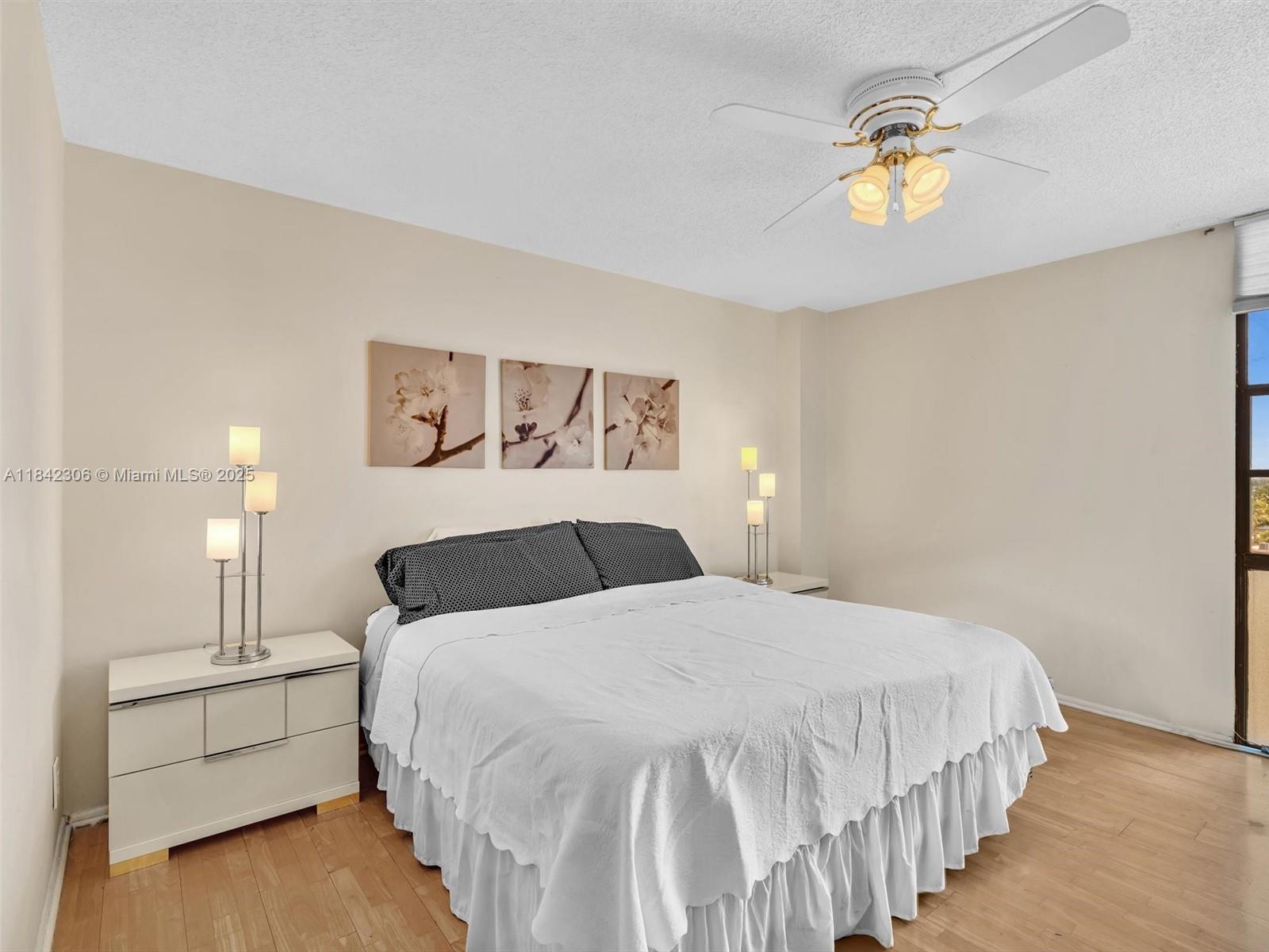 BISCAYA IV CONDO - Residential