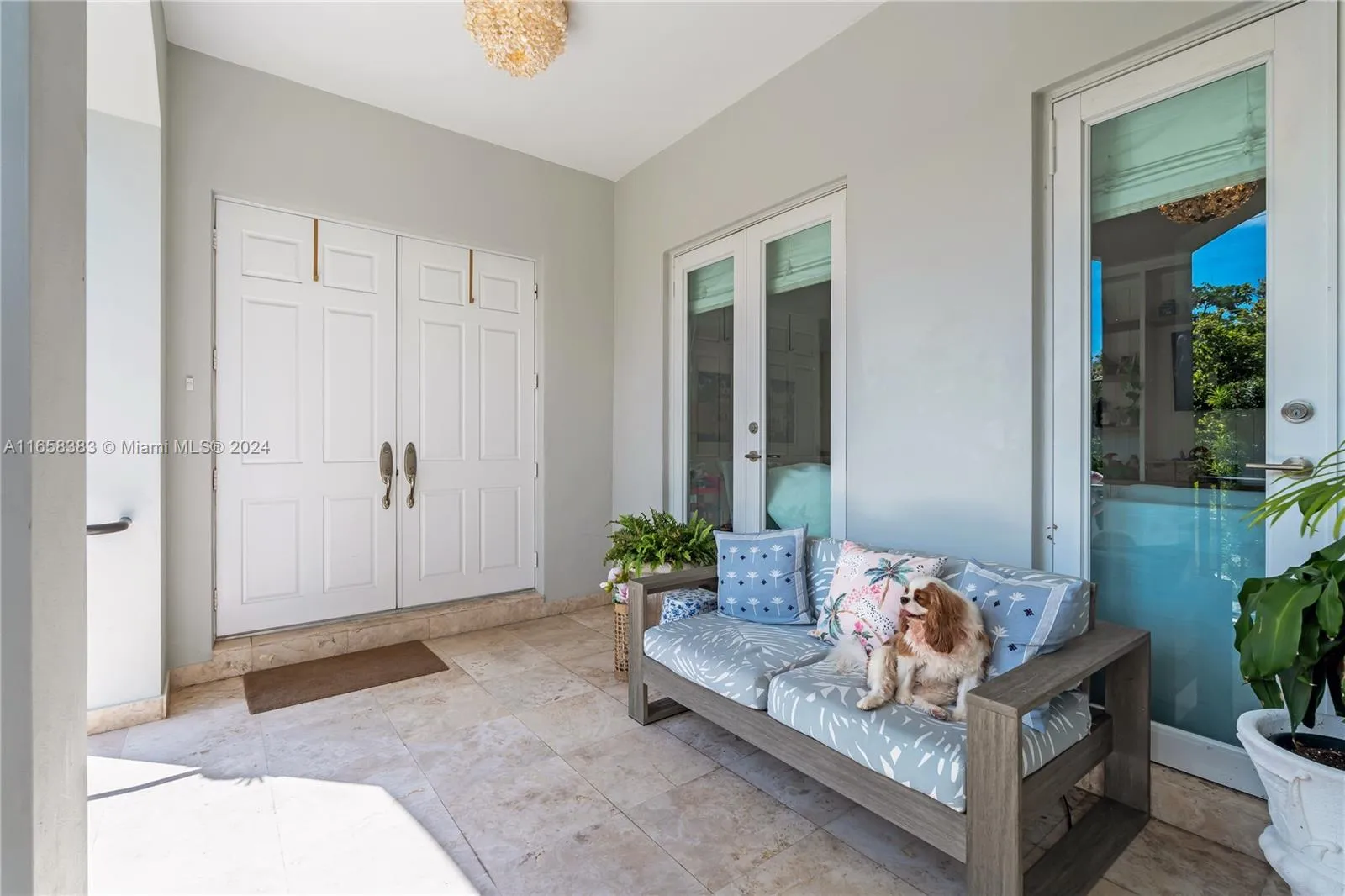 Key Biscayne, Florida 33149, United States, 3 Bedrooms Bedrooms, ,3 BathroomsBathrooms,Residential,Pending,44221