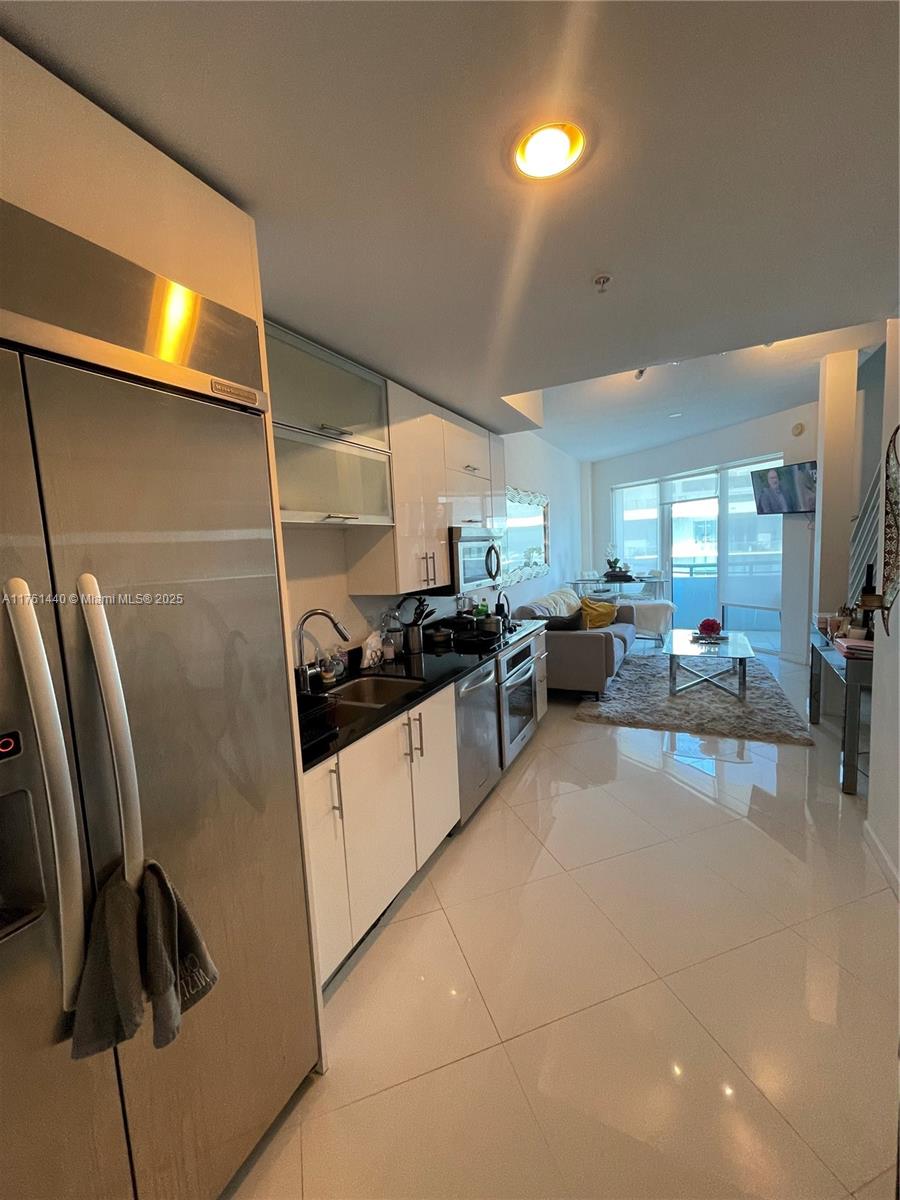 60 SW 13th St 5214