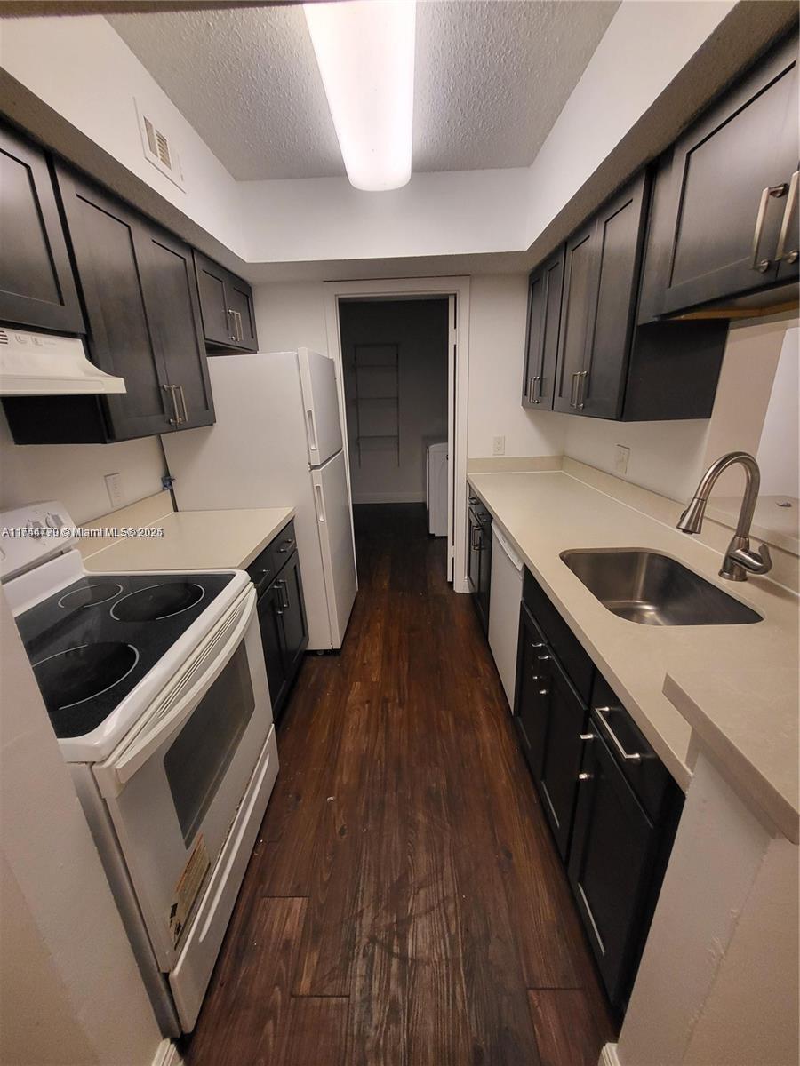 SUN VISTA GARDENS CONDO - Residential