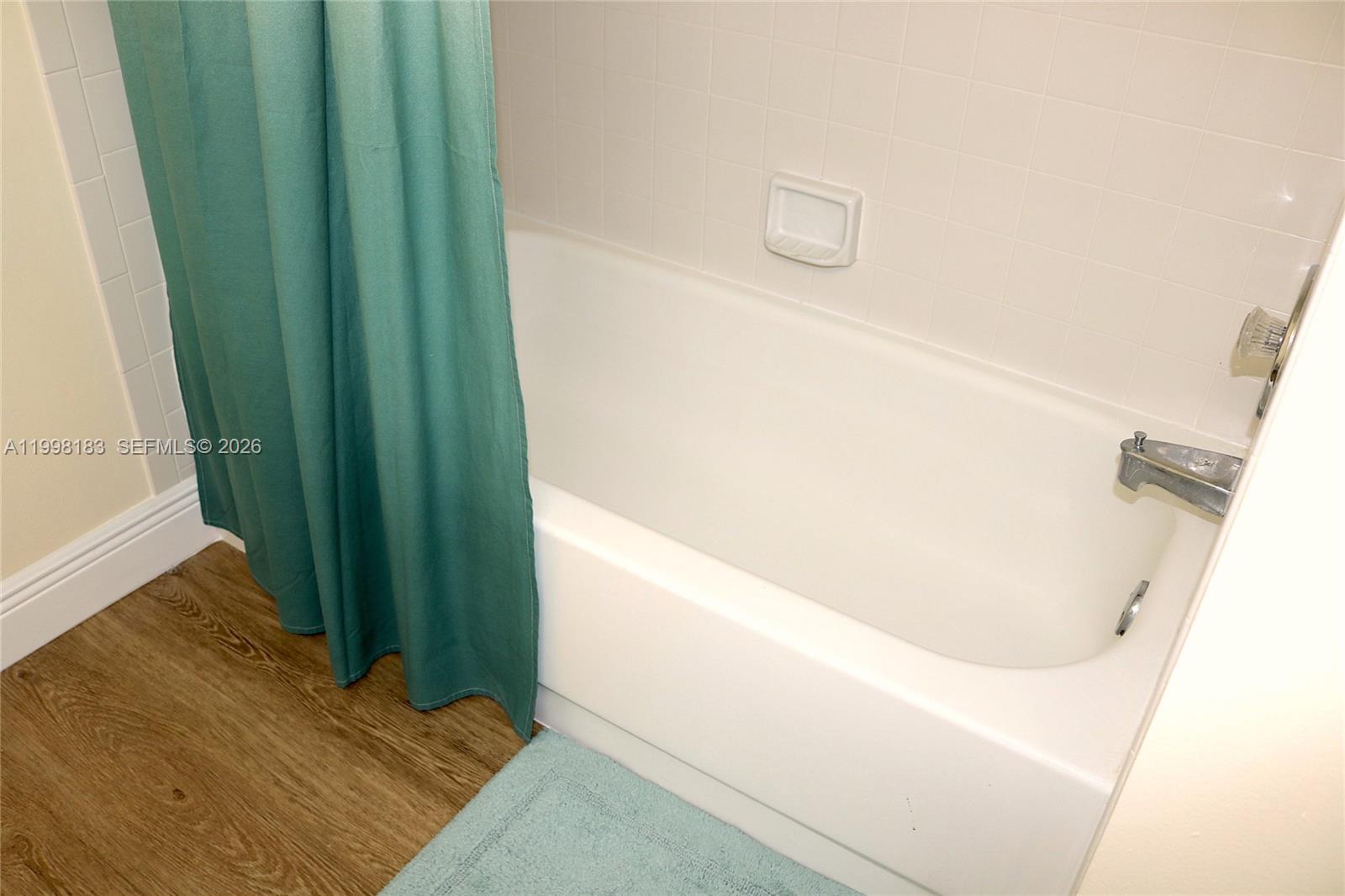 GARDENS NORTH 7 CONDO - Residential Lease