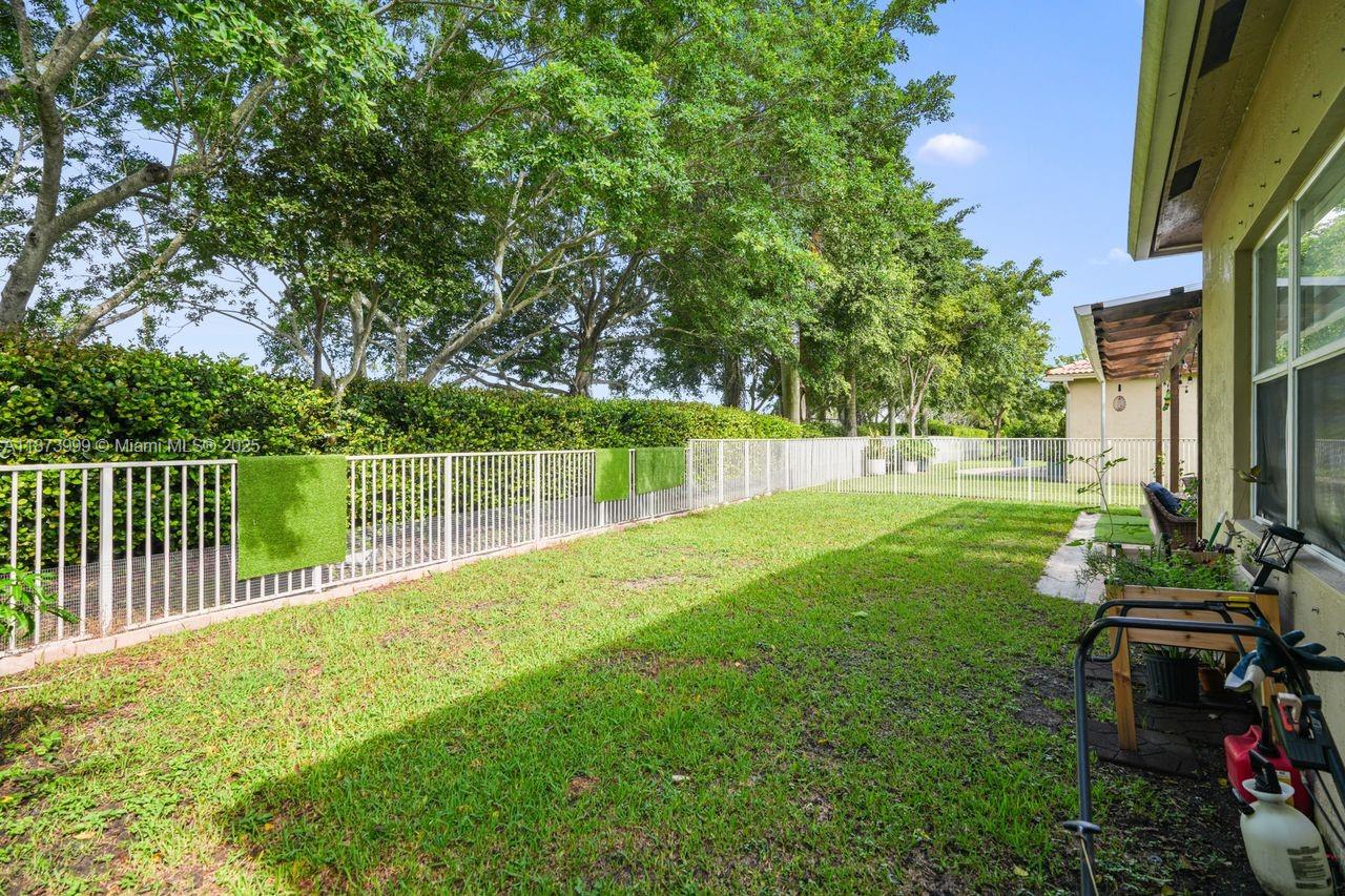 ISLES AT WESTON - Residential