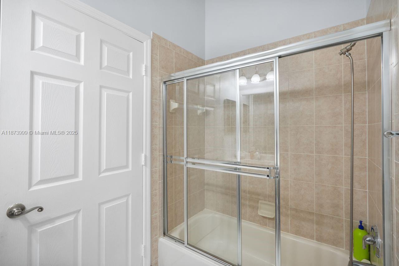 ISLES AT WESTON - Residential