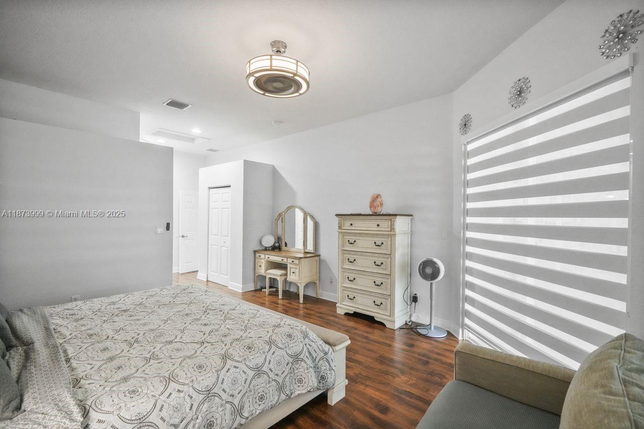 ISLES AT WESTON - Residential