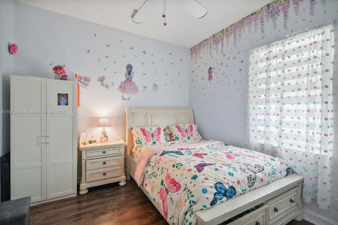 ISLES AT WESTON - Residential