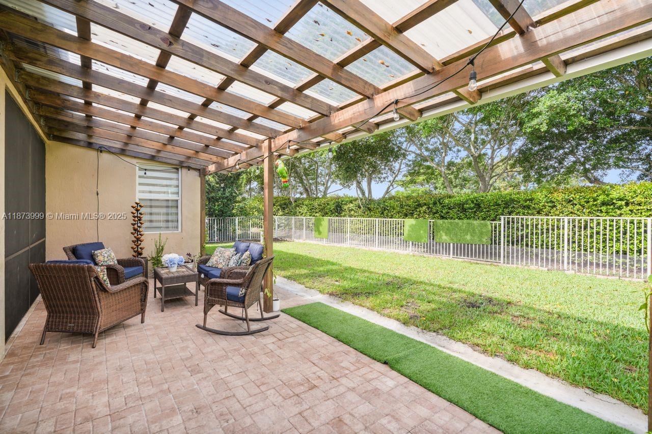 ISLES AT WESTON - Residential