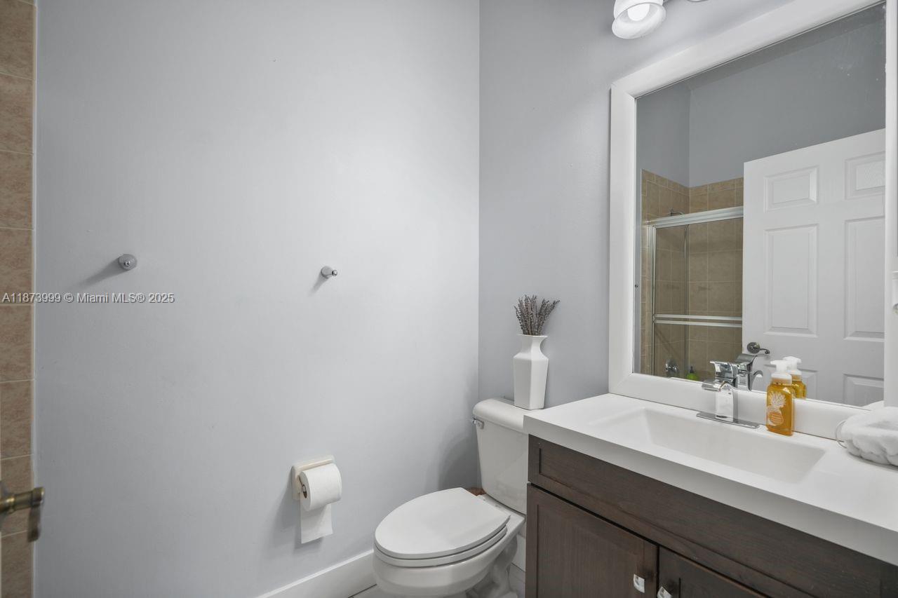 ISLES AT WESTON - Residential