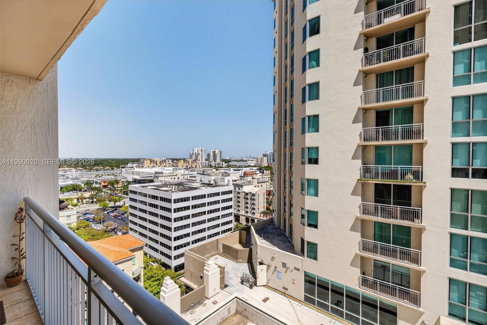 METROPOLIS II AT DADELAND - Residential