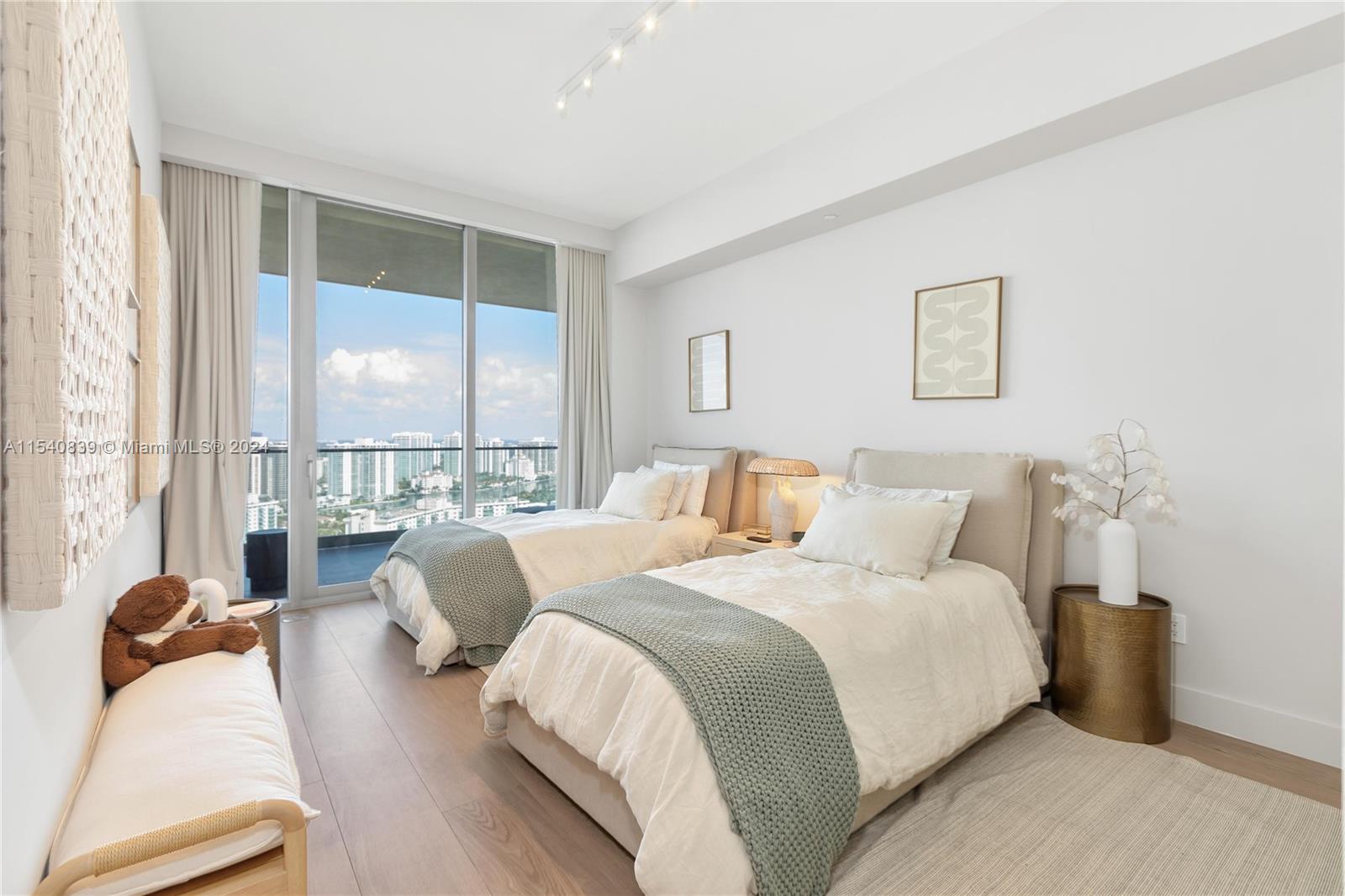 18975 COLLINS CONDO - Residential