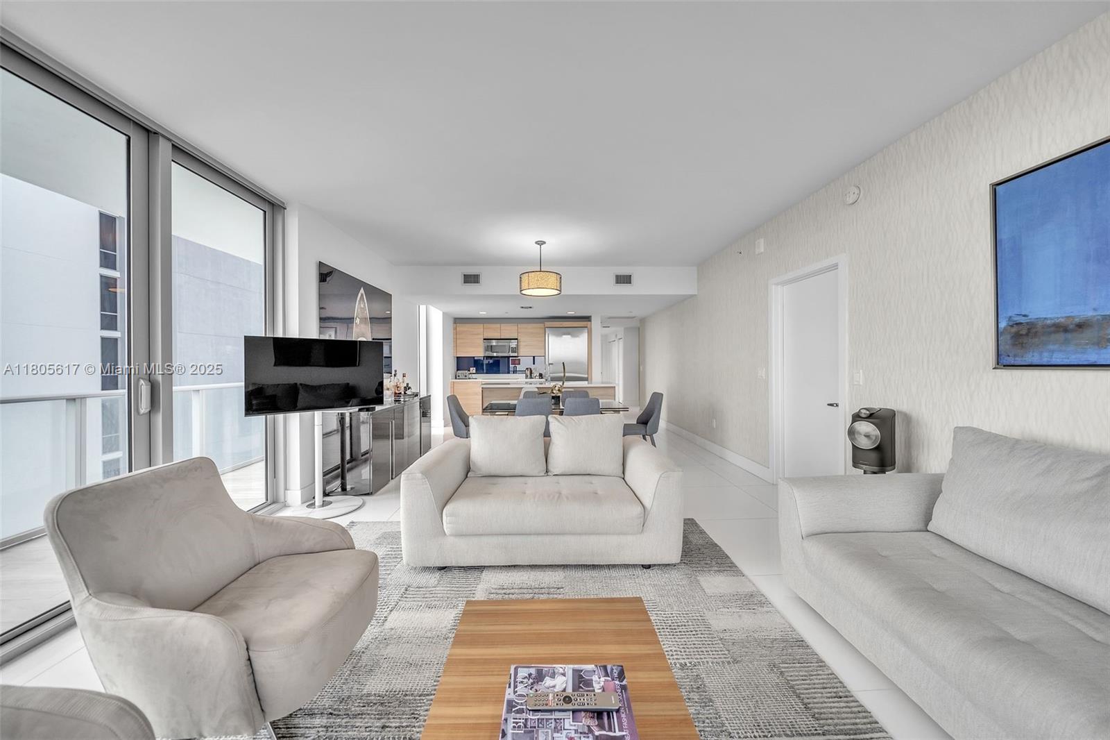 THE HARBOUR NORTH CONDO - Residential