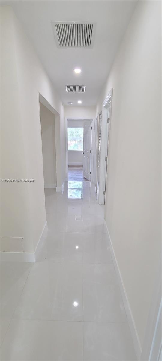 LAKE VILLAGE CONDO - Residential Lease