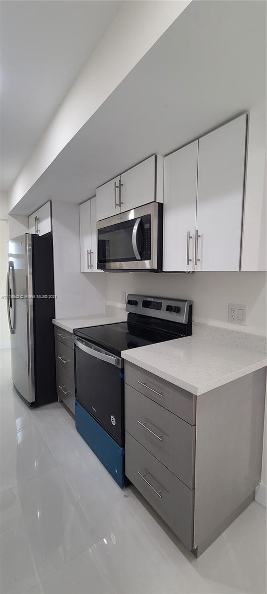 LAKE VILLAGE CONDO - Residential Lease