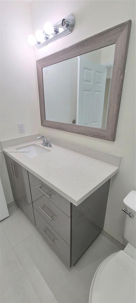 LAKE VILLAGE CONDO - Residential Lease
