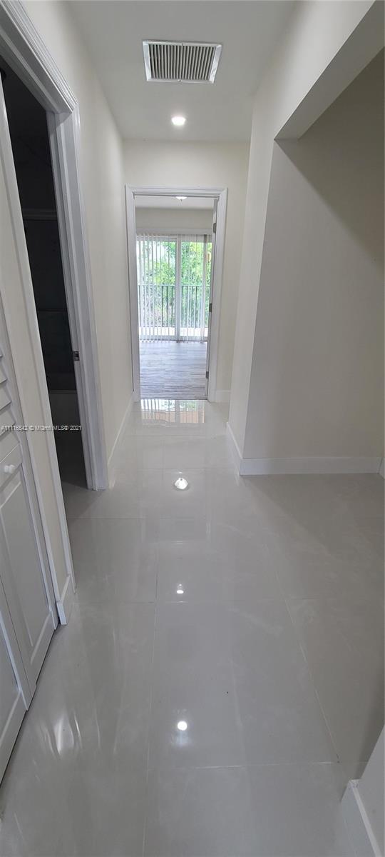 LAKE VILLAGE CONDO - Residential Lease