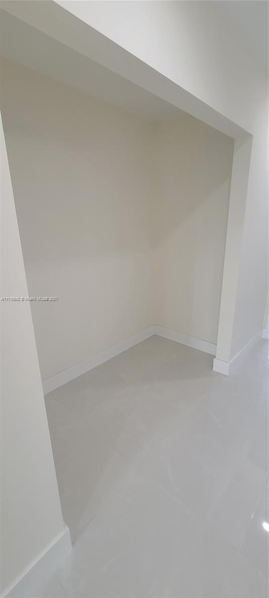 LAKE VILLAGE CONDO - Residential Lease
