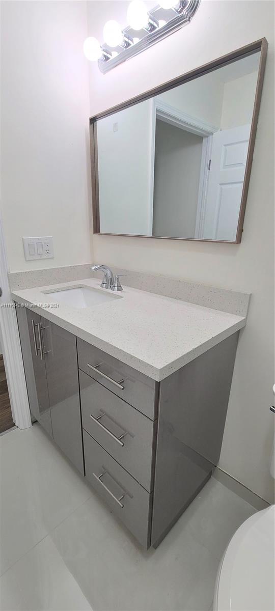 LAKE VILLAGE CONDO - Residential Lease
