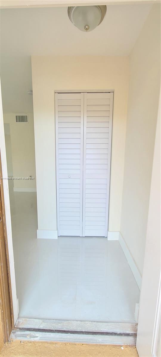 LAKE VILLAGE CONDO - Residential Lease