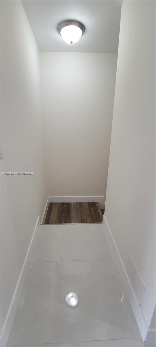 LAKE VILLAGE CONDO - Residential Lease