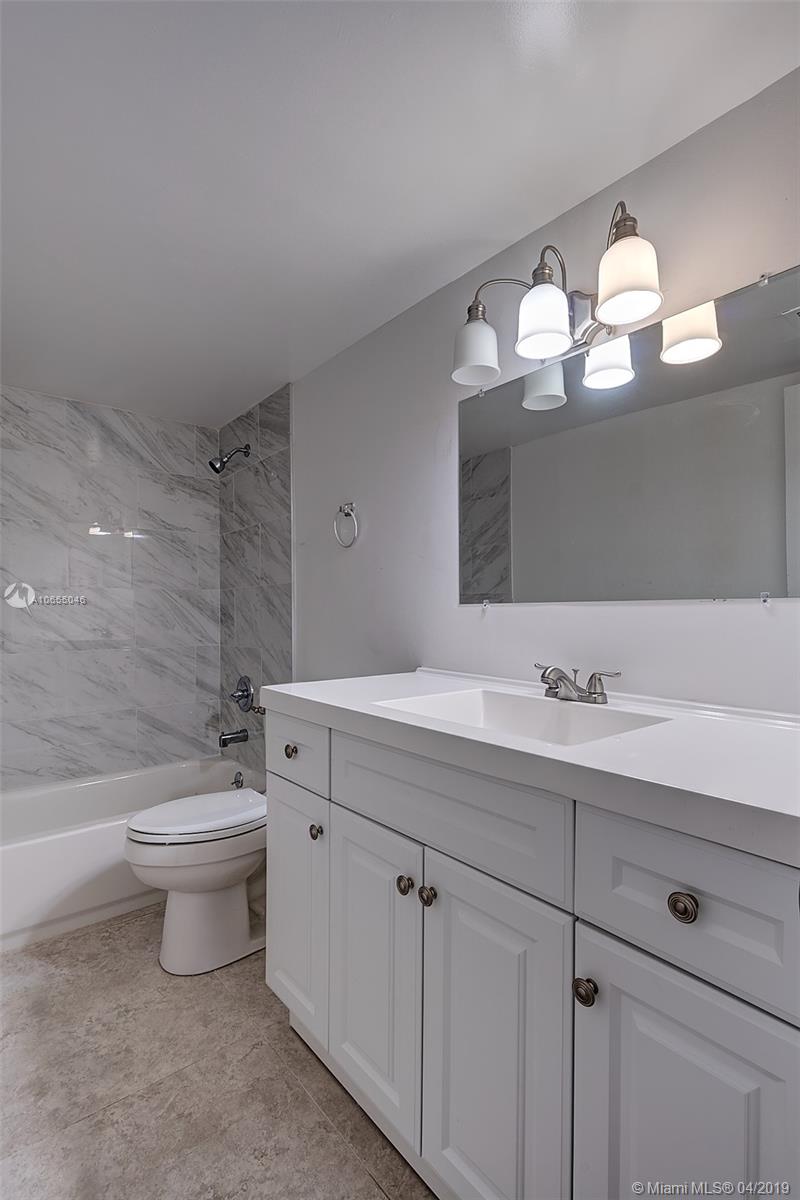 LAKES GARDEN CONDO - Residential Lease