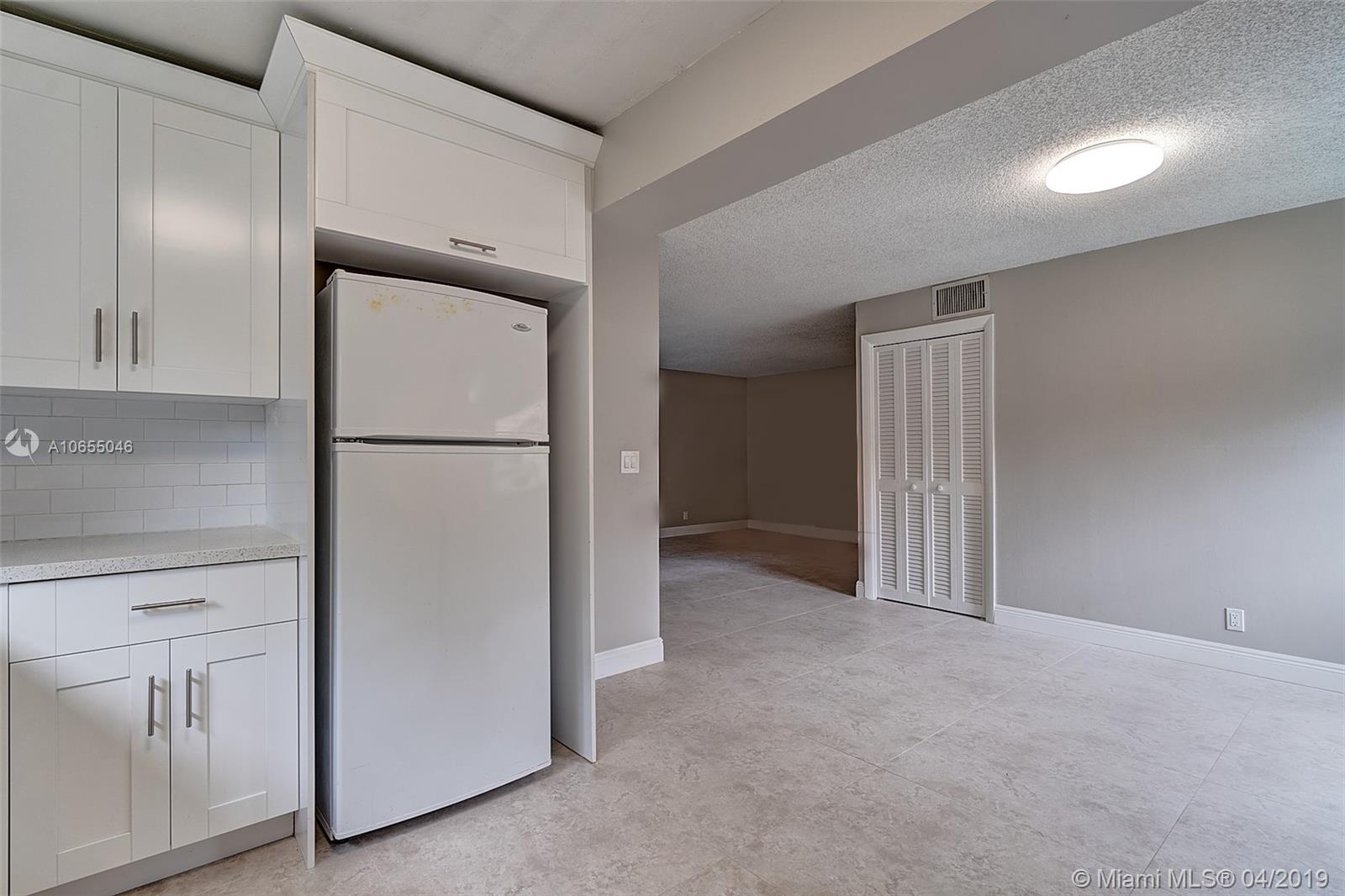 LAKES GARDEN CONDO - Residential Lease