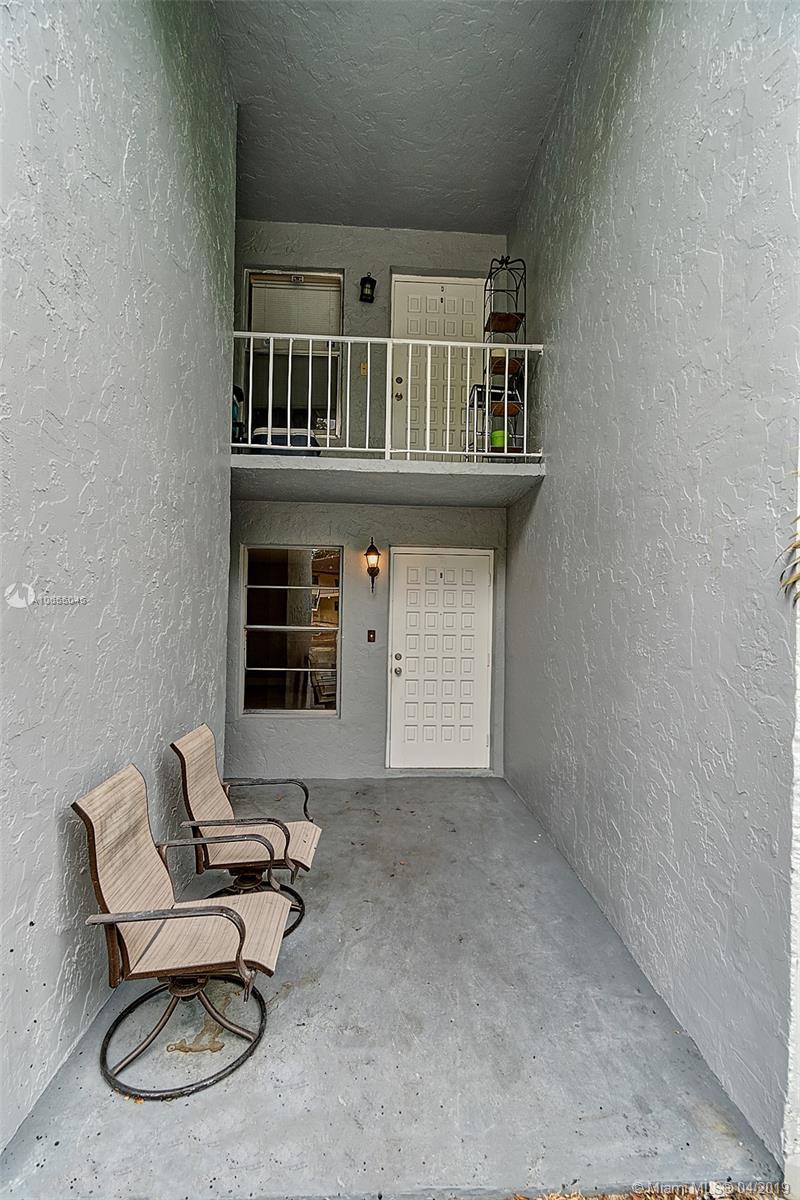 LAKES GARDEN CONDO - Residential Lease