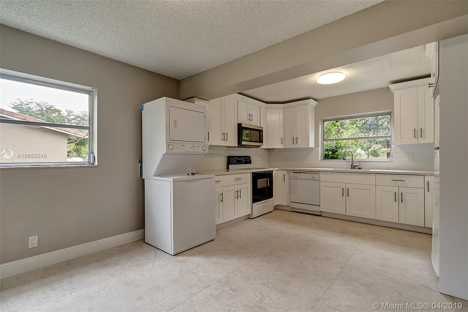 LAKES GARDEN CONDO - Residential Lease