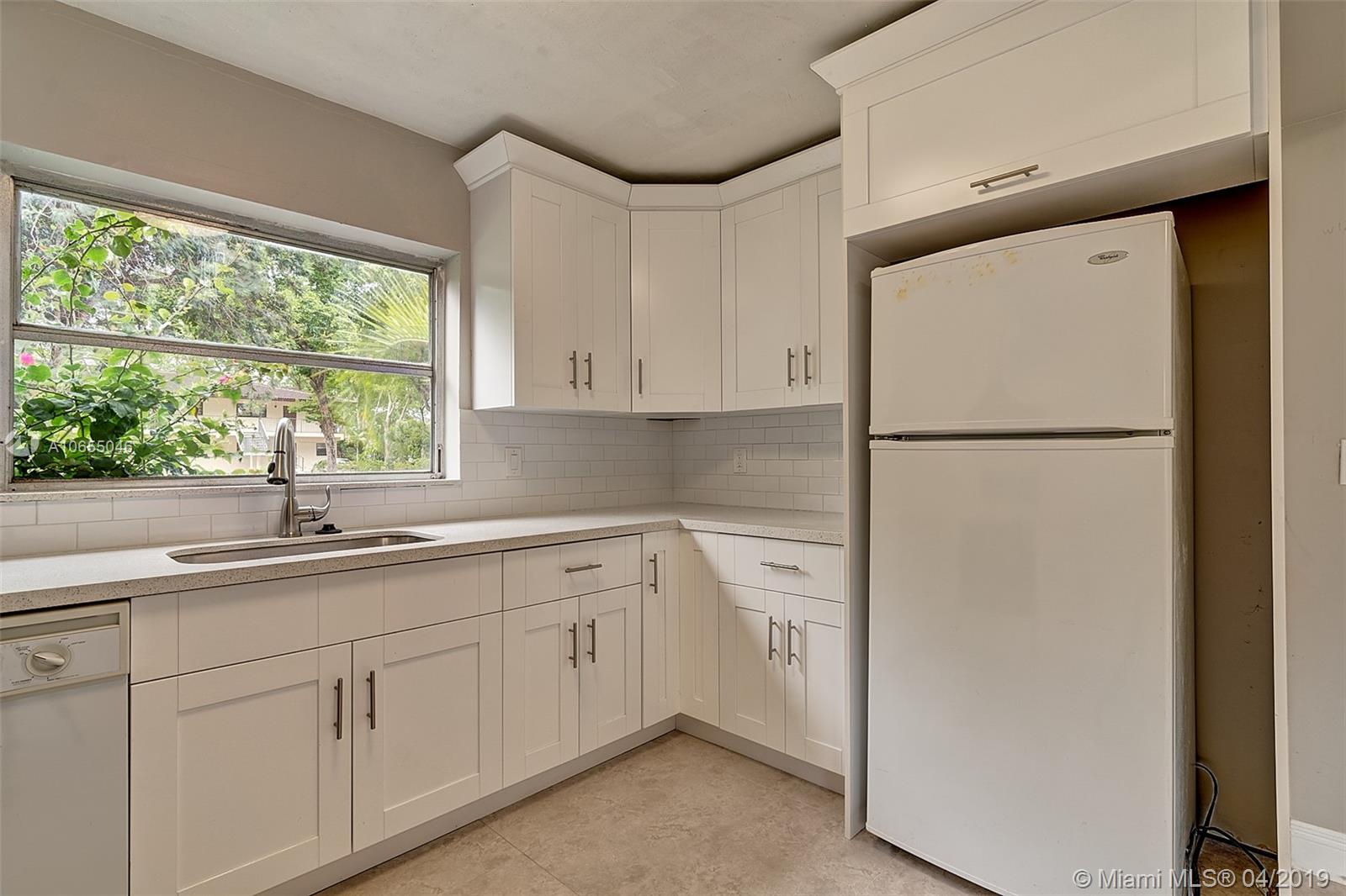 LAKES GARDEN CONDO - Residential Lease