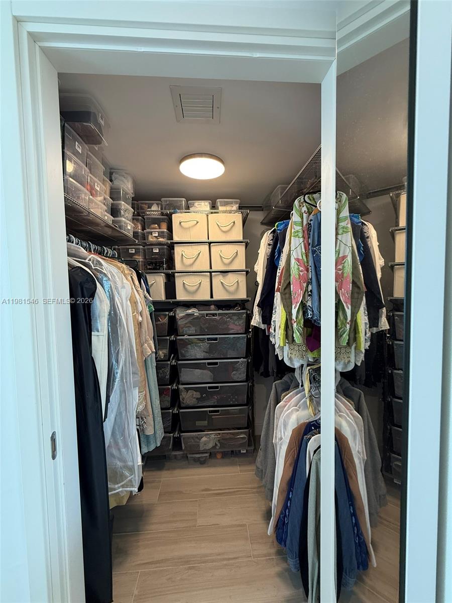 BRICKELLHOUSE CONDO - Residential