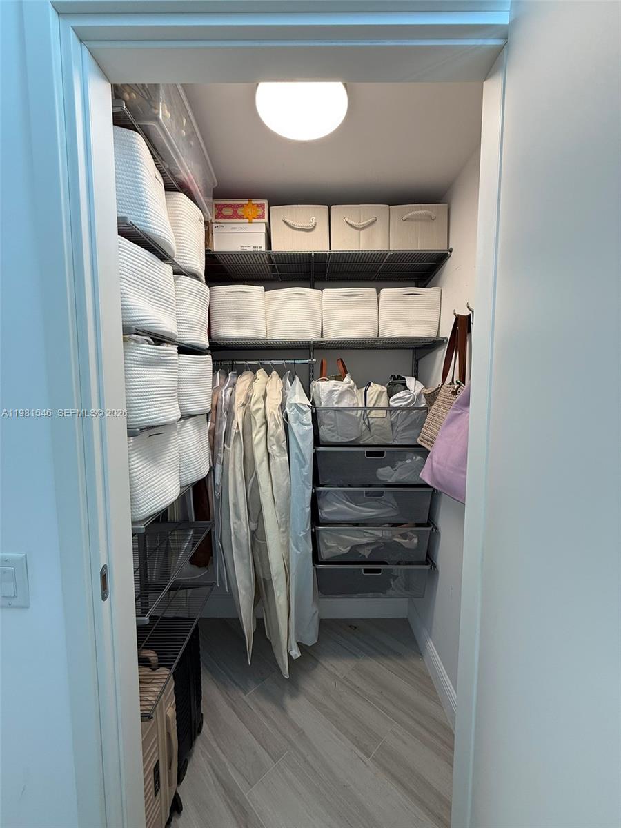 BRICKELLHOUSE CONDO - Residential