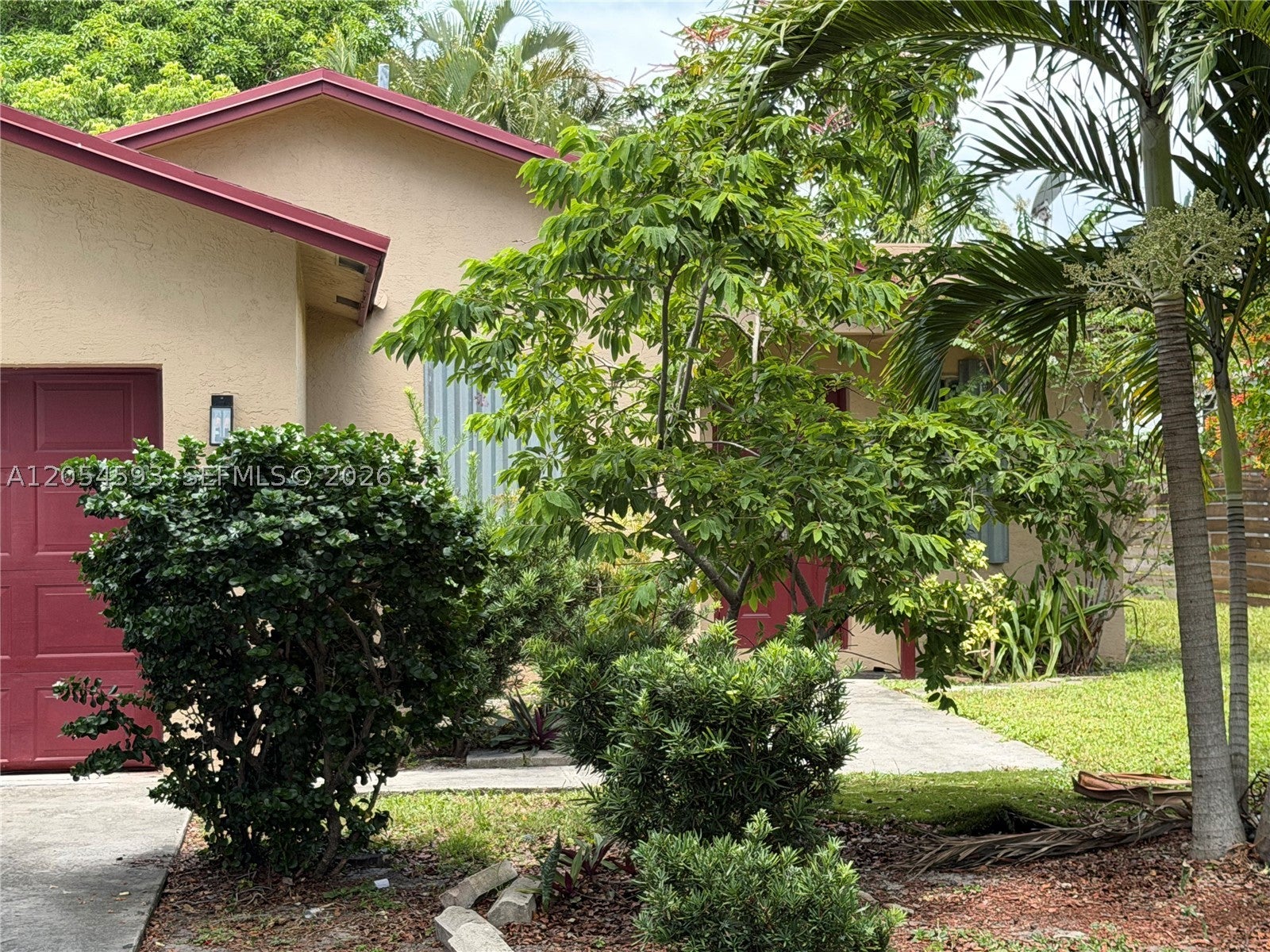 1561 NW 7th Ter, Pompano Beach FL 33060