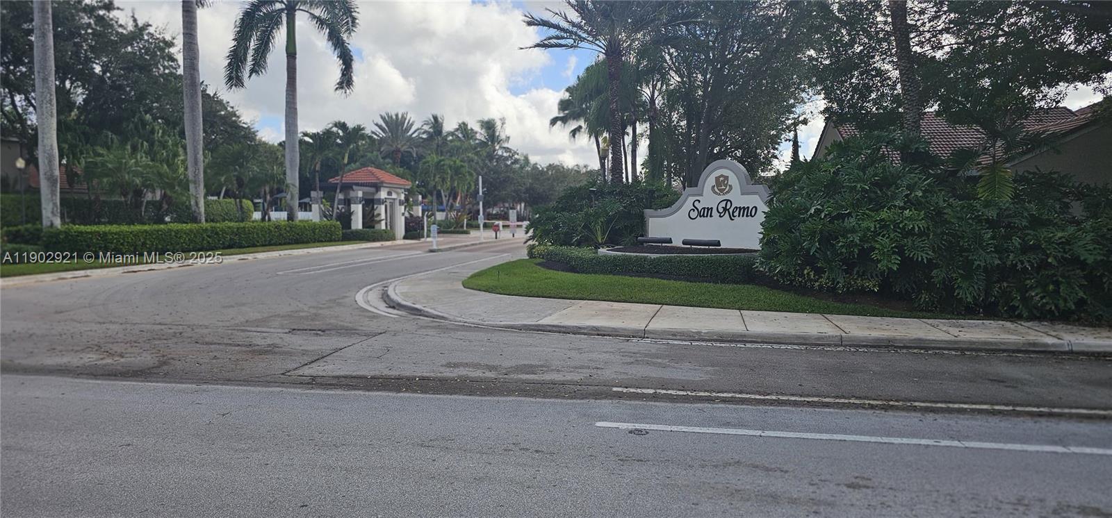 SECTORS 3 & 4 BOUNDARY PL - Residential Lease