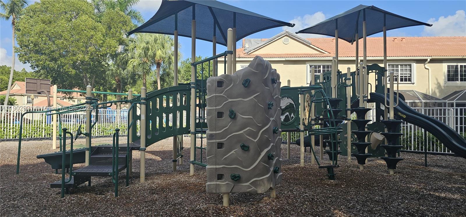 SECTORS 3 & 4 BOUNDARY PL - Residential Lease