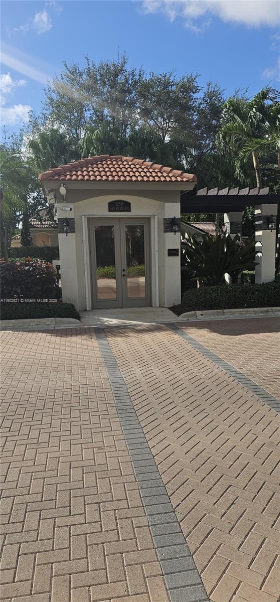 SECTORS 3 & 4 BOUNDARY PL - Residential Lease