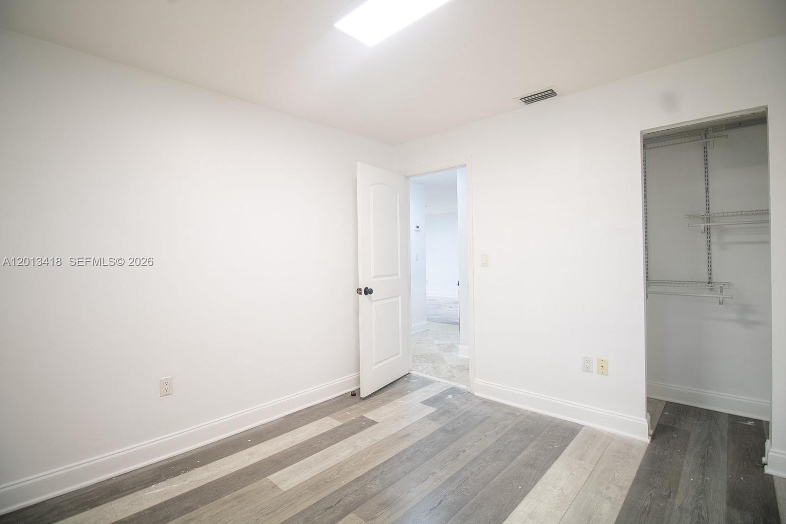 LAKESIDE XI CONDO PH II - Residential Lease